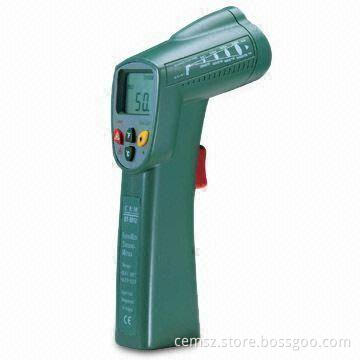 Non-contact Infrared Thermometer with Built-in Laser Pointer to Improve Accuracy
